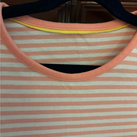 Cute pink white striped dress with appliqué on front in size 7. - Picture 8 of 9